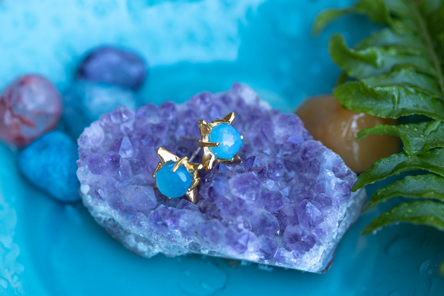 Small Pagoda Pyramid Stud with Faceted Blue Chalcedony